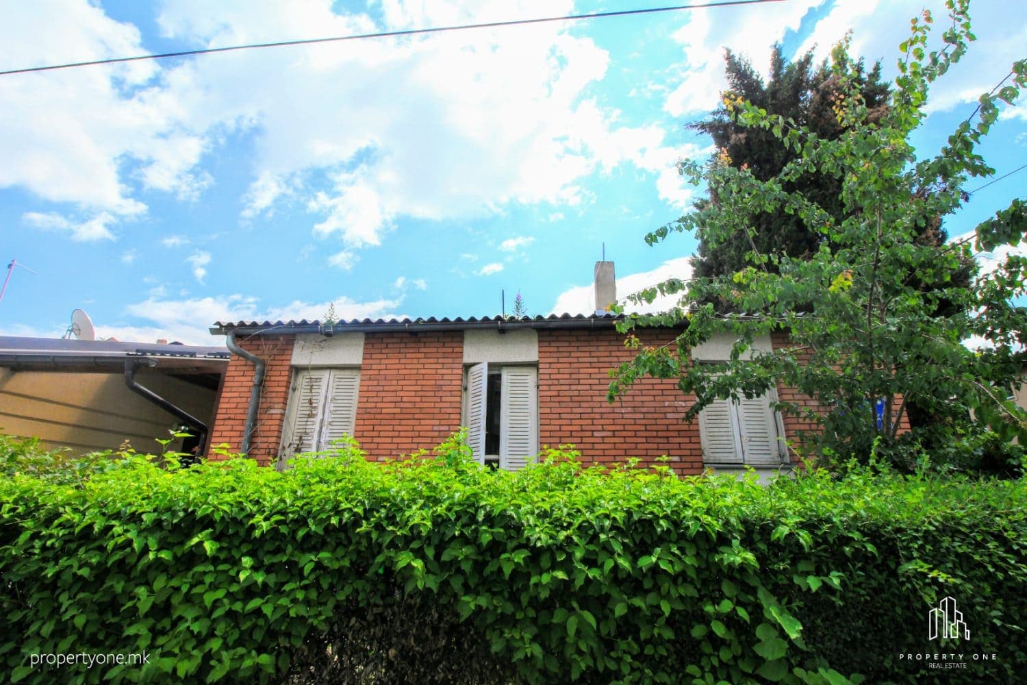 PLOT WITH CONSTRUCTION PERMISSION IN TRNODOL - For Sale - Karposh - Image 3