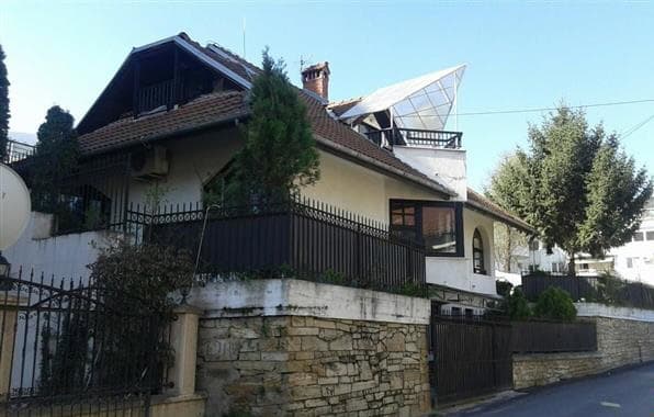 Куќа на Водно со 357м2 двор - За Продажба - Водно - Слика 2