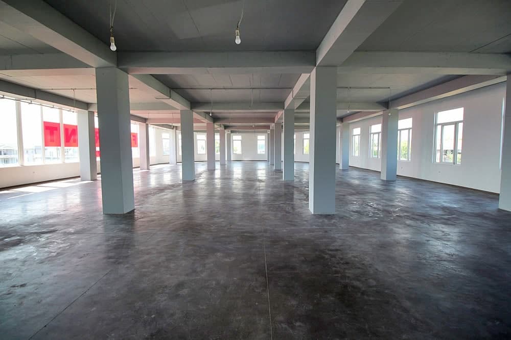 Business space + Warehouse in Vizbegovo - For Rent - Karposh - Image 5