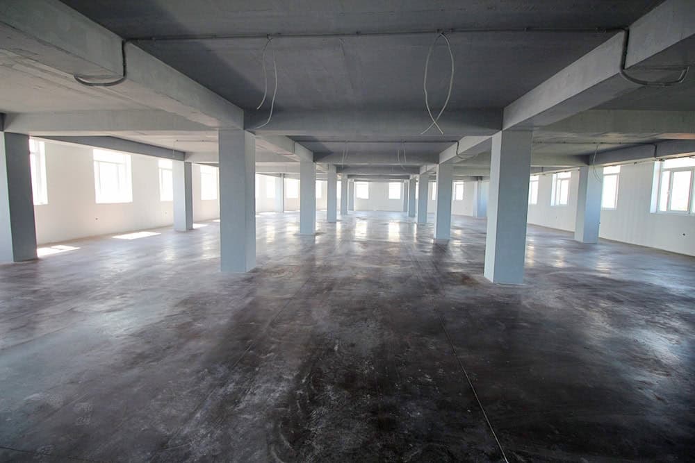 Business space + Warehouse in Vizbegovo - For Rent - Karposh - Image 4