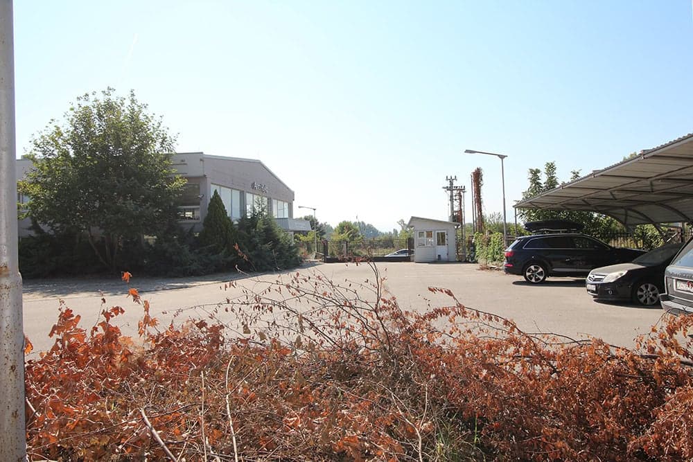 Деловен Објект во Илинден - 3