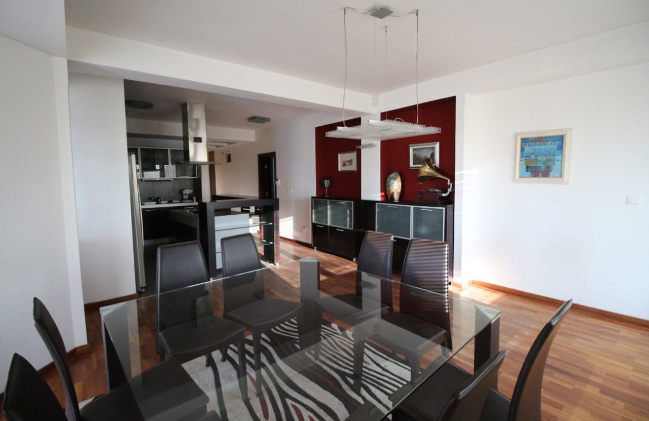 Ексклузивен стан во Центар - За Изнајмување - Центар - Слика 6