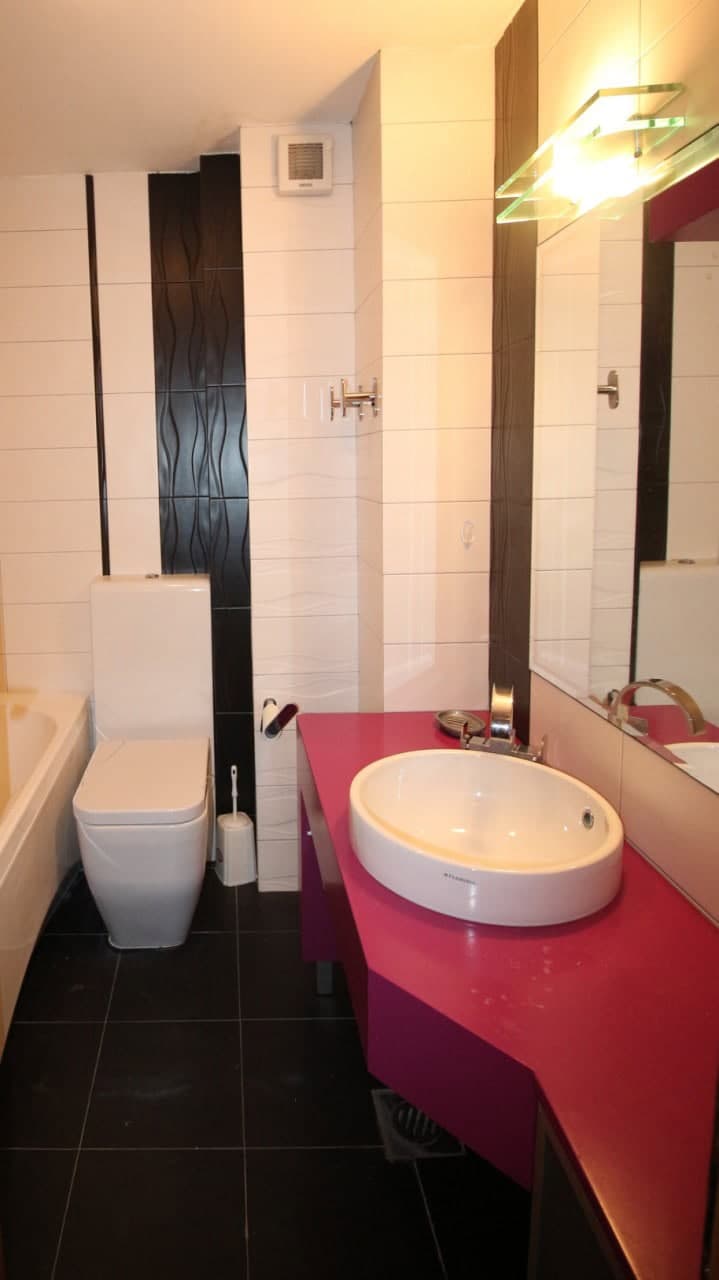 Ексклузивен стан во Центар - За Изнајмување - Центар - Слика 15