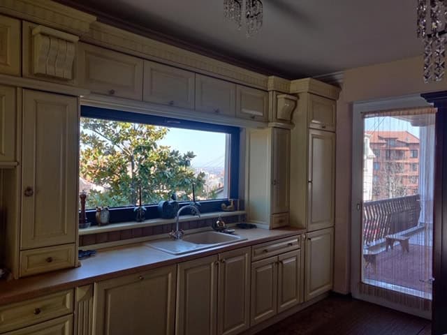 House with yard in Crniche - For Sale - Crniche - Image 7