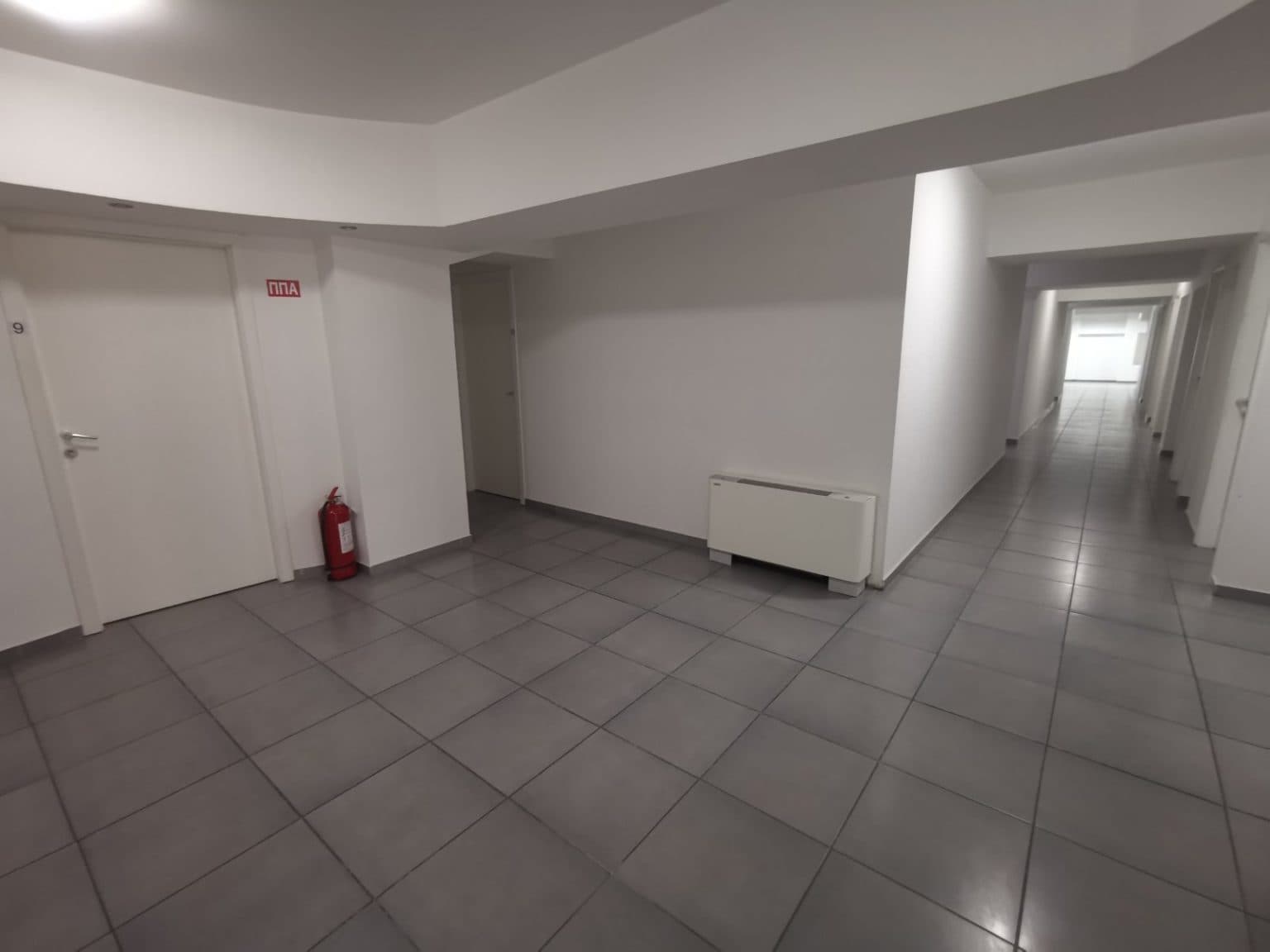 Деловен простор 400м2 - За Изнајмување - Кисела Вода - Слика 2