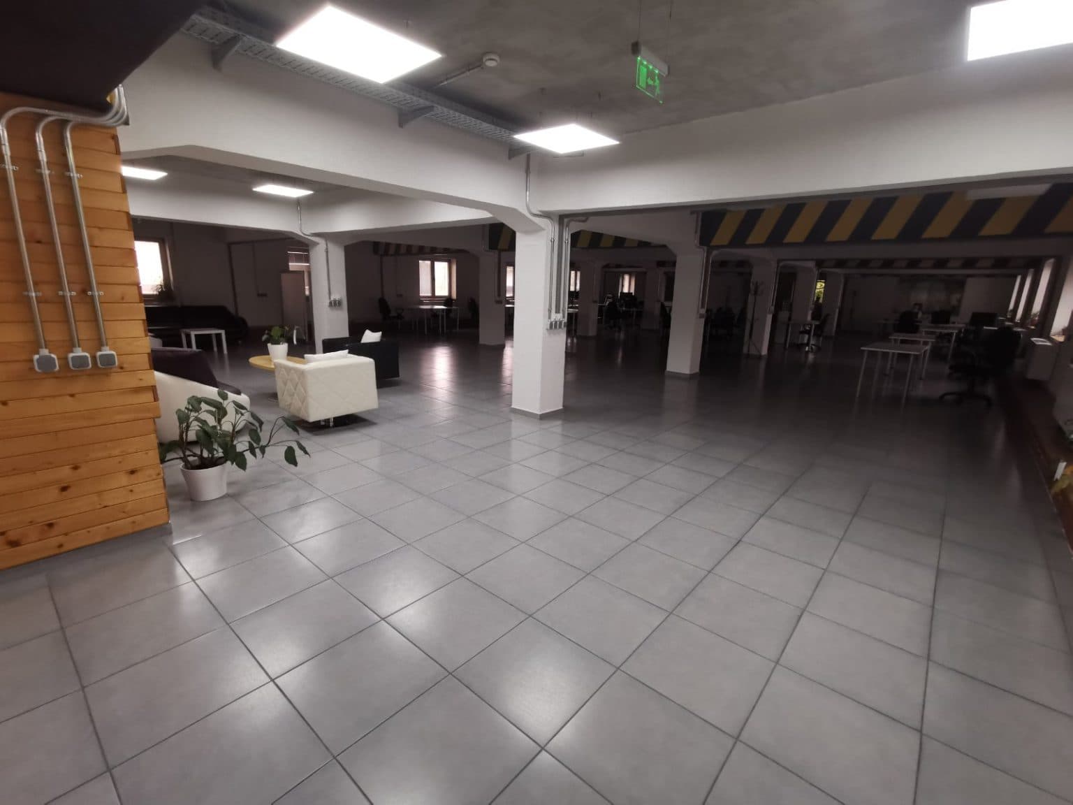 Деловен простор 400м2 - За Изнајмување - Кисела Вода - Слика 4