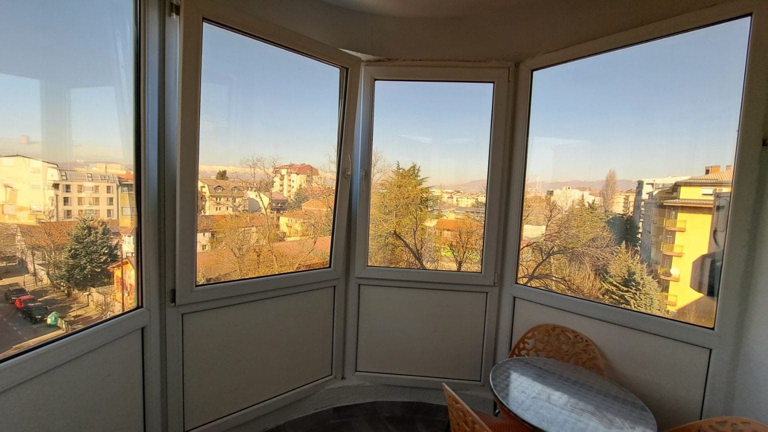 Стан 86м2 во Центар - За Изнајмување - Центар - Слика 11