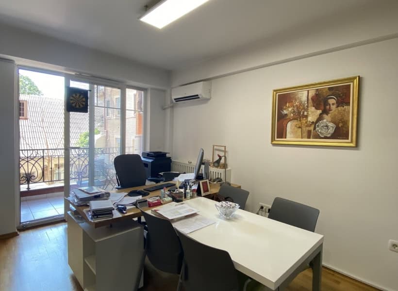 Office space 91m2 in Center - For Rent - Centar - Image 5