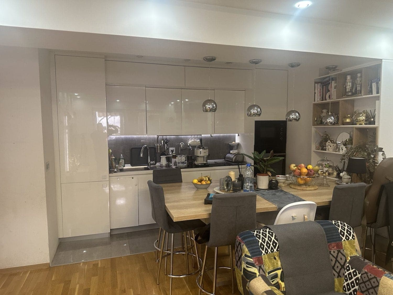 Apartment 79m2 in Gjorce Petrov - For Sale - Gjorche Petrov - Image 2