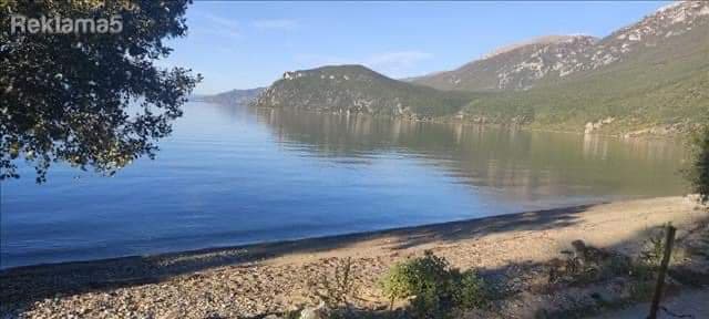 Land in Ohrid on prime location - 3