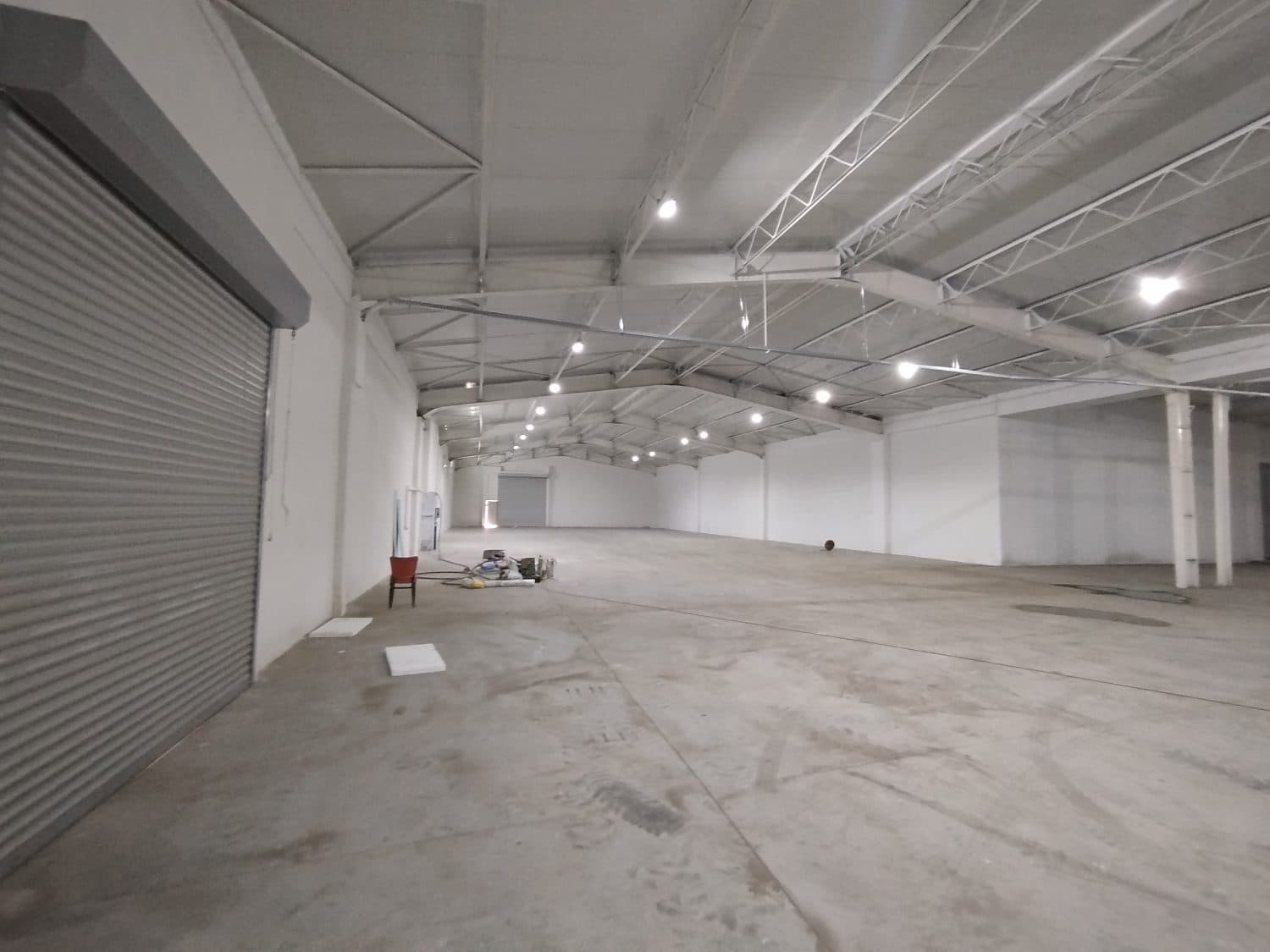 Хала во Гази Баба - За Изнајмување - Гази Баба - Слика 1