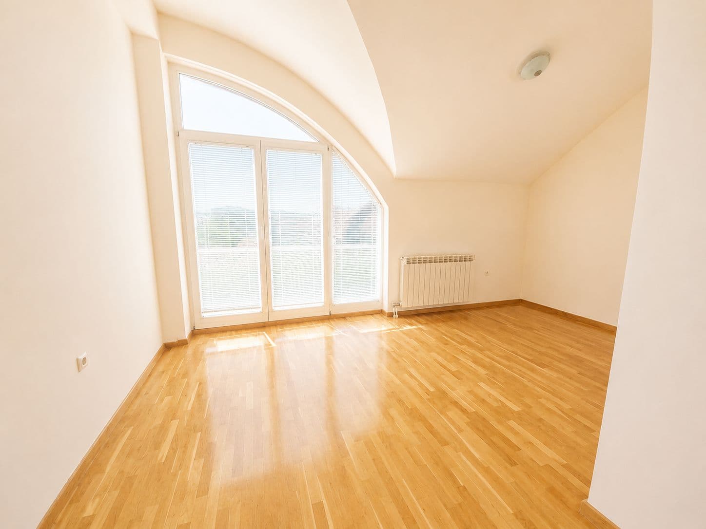 Spacious 510m2 house for rent in Taftalidze - For Rent - Karposh - Image 7
