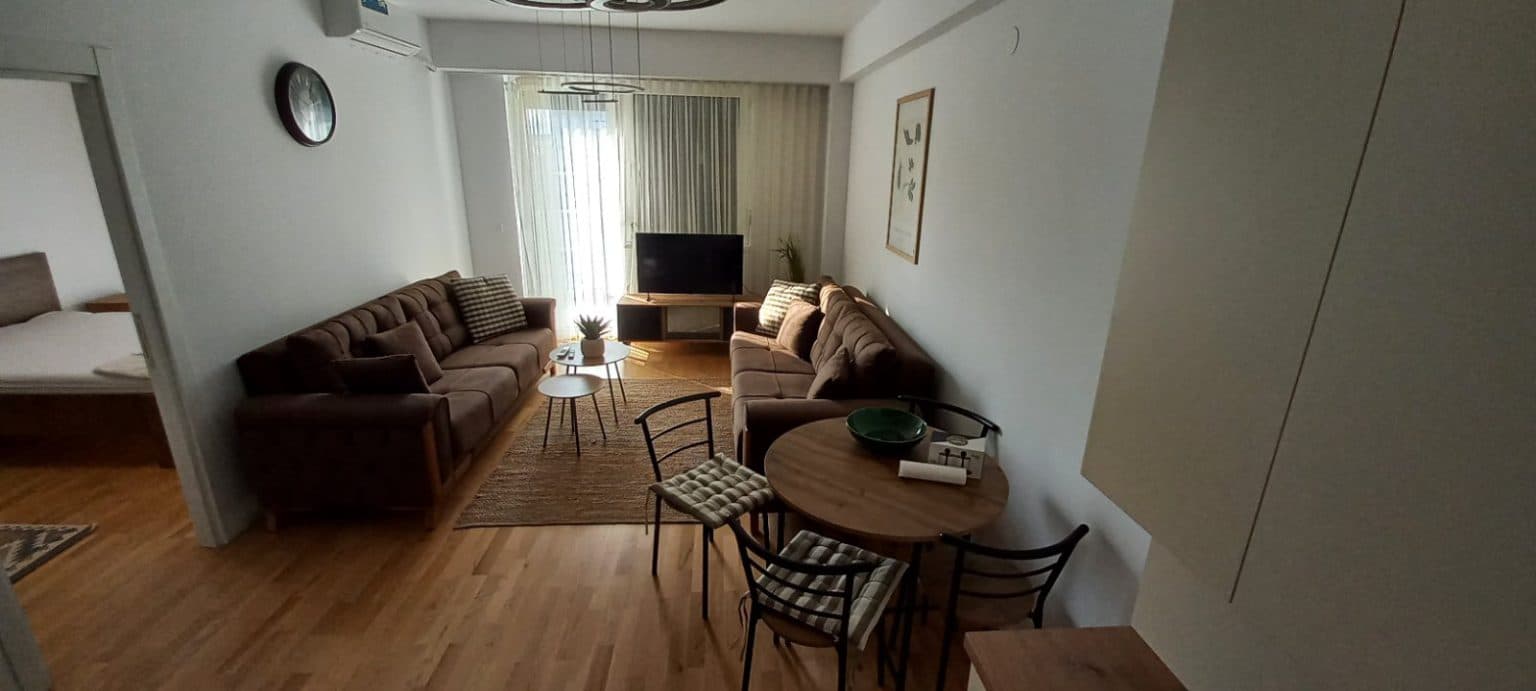 Стан 50м2 во East Gate - За Изнајмување - Гази Баба