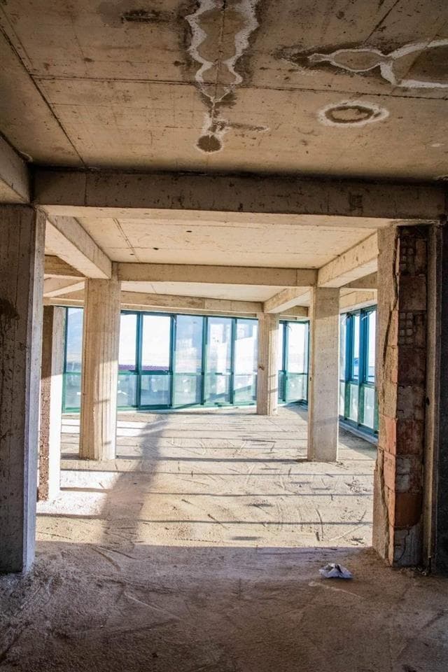 Деловен објект 1354м2 во Кочани - 2