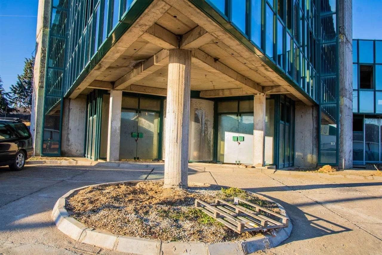 Деловен објект 1354м2 во Кочани - 3