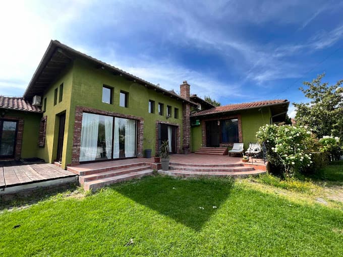 Куќа 566м2 со простран зелен двор во Бардовци - За Продажба - Бардовци - Слика 1