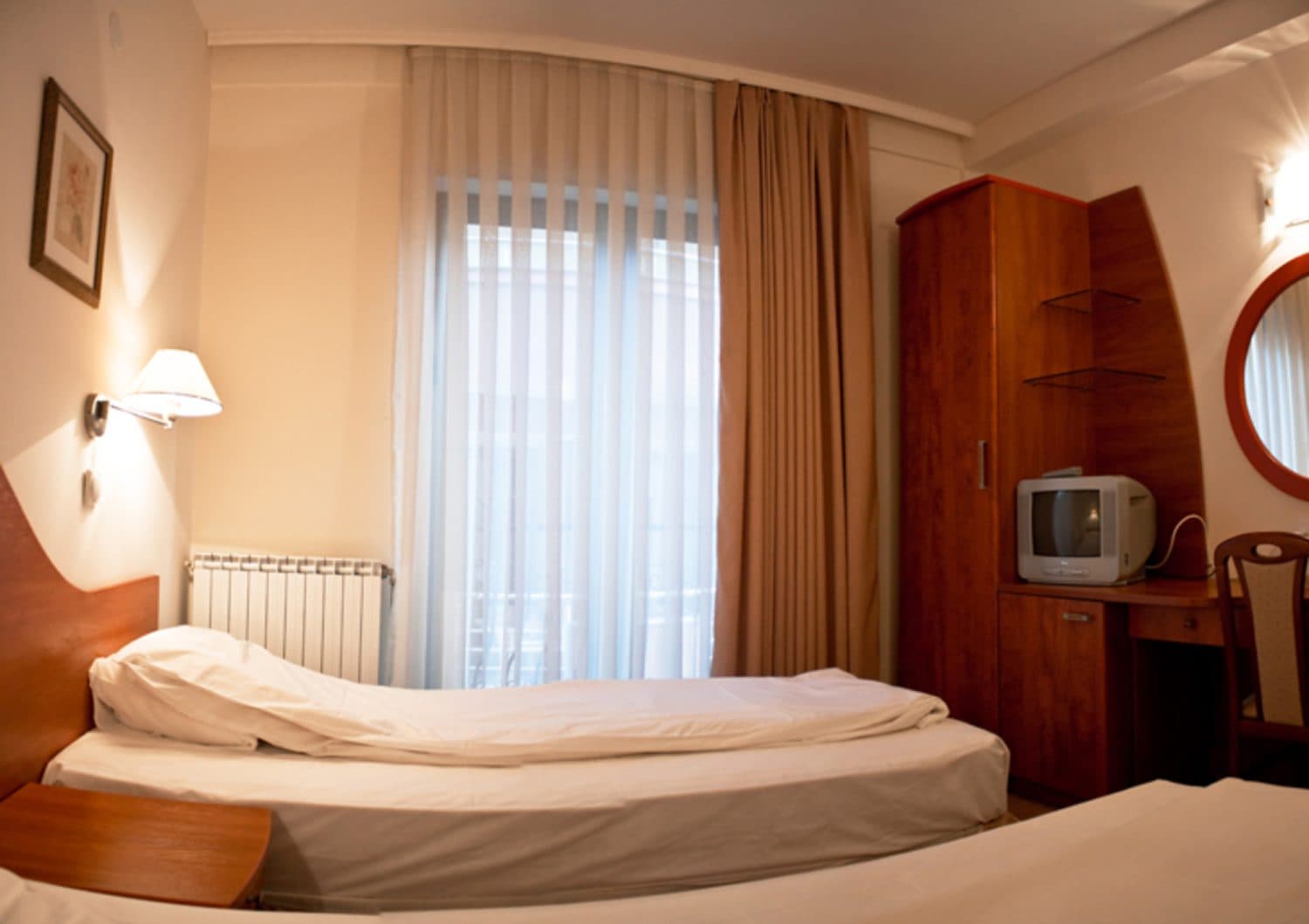 Boutique hotel 740m2 in Peshtani Ohrid - For Sale - Ohrid - Image 4