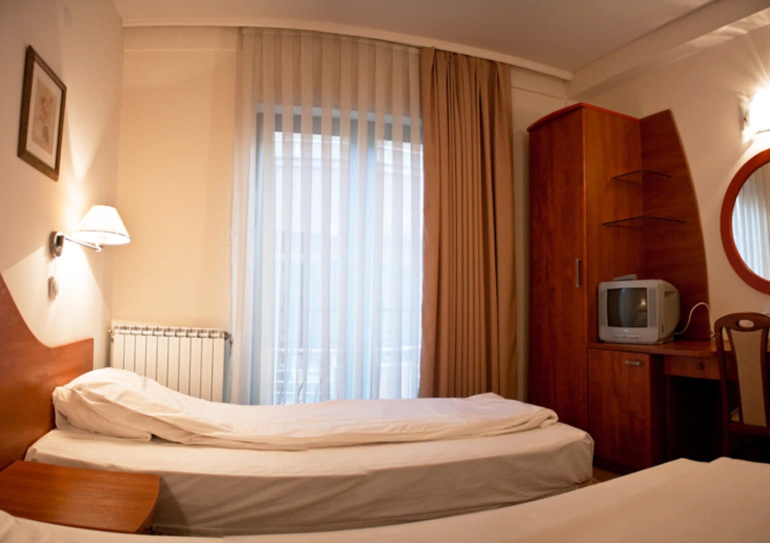 Boutique hotel 740m2 in Peshtani Ohrid - For Sale - Ohrid - Image 4