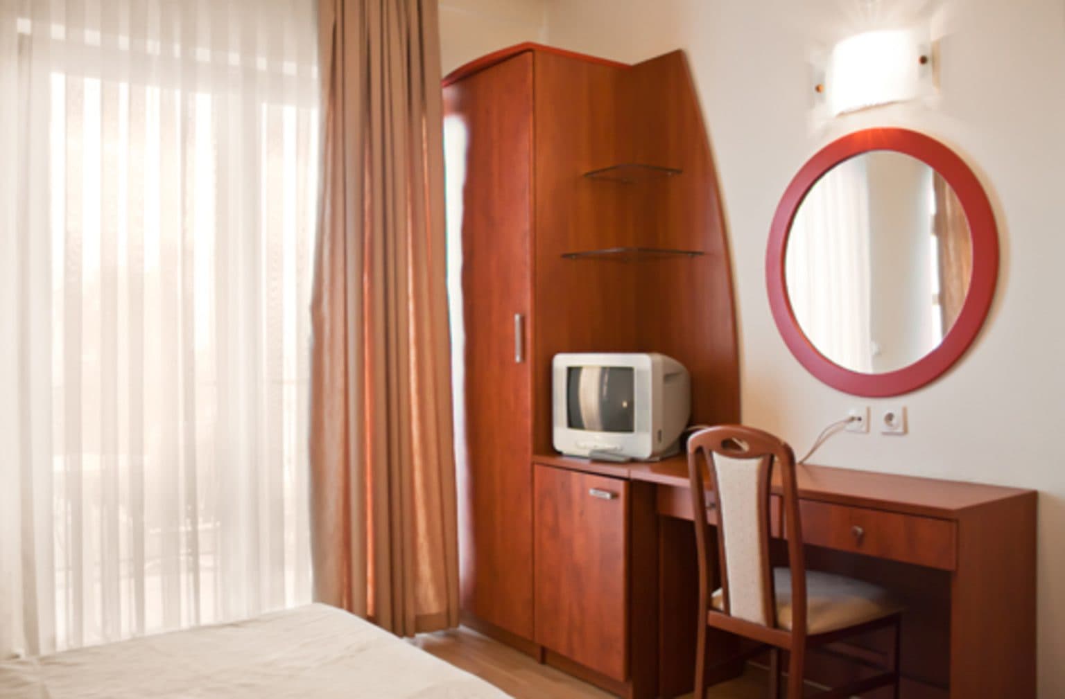 Boutique hotel 740m2 in Peshtani Ohrid - For Sale - Ohrid - Image 18