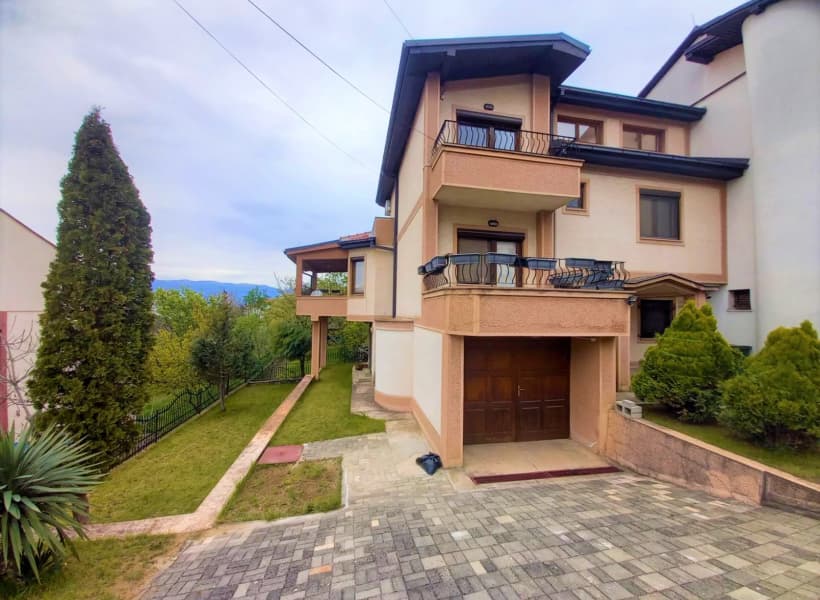 Kуќа 250м2 во Пржино - За Продажба - Кисела Вода