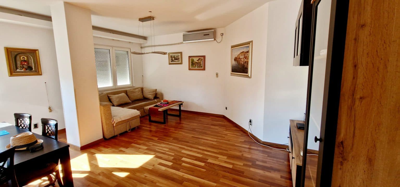 Duplex apartment 118m2 with beautiful views in Ohrid - 3