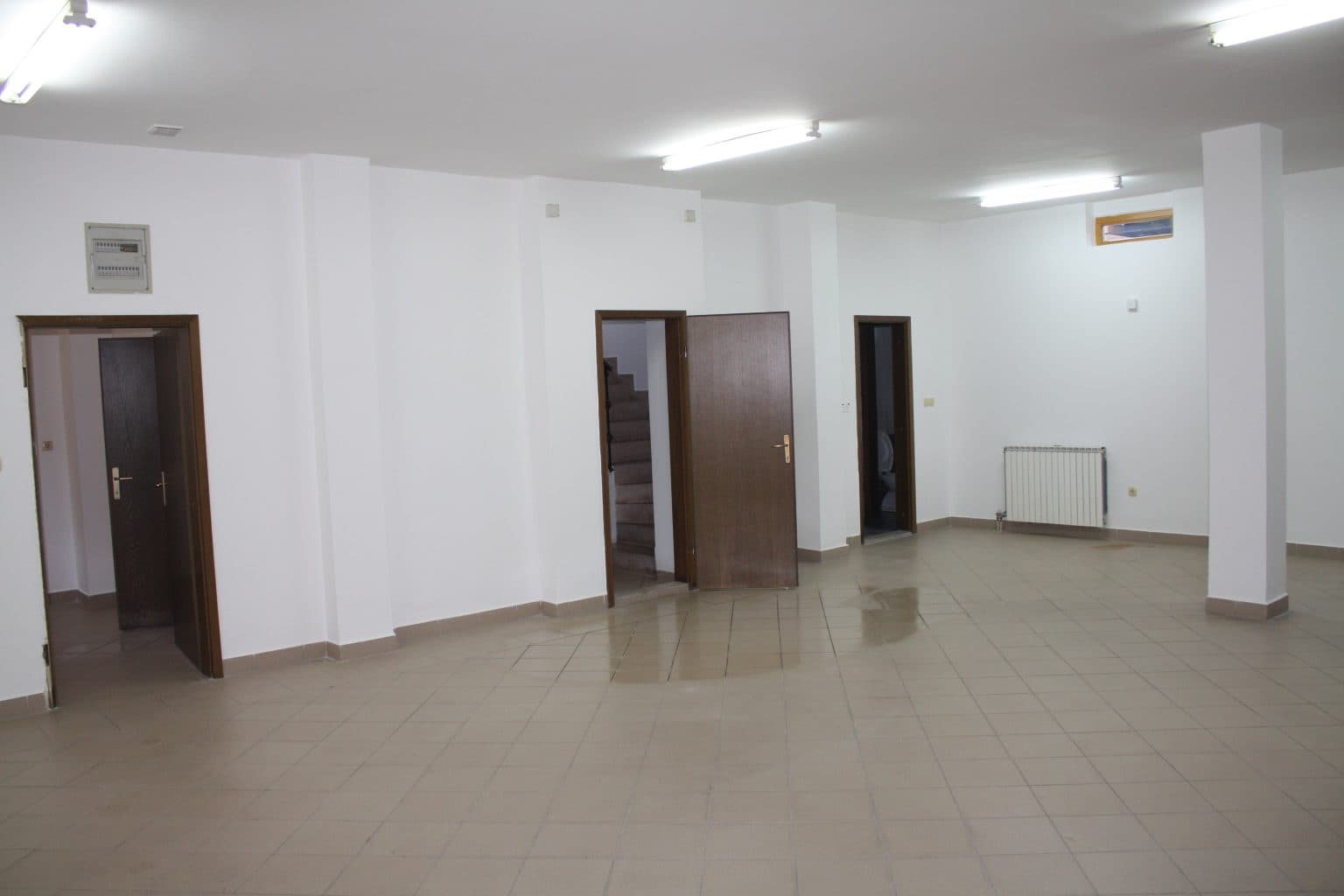 House on excellent location in Taftalidze - For Rent - Karposh - Image 11