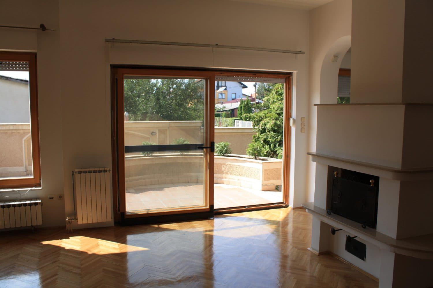 House on excellent location in Taftalidze - For Rent - Karposh - Image 7