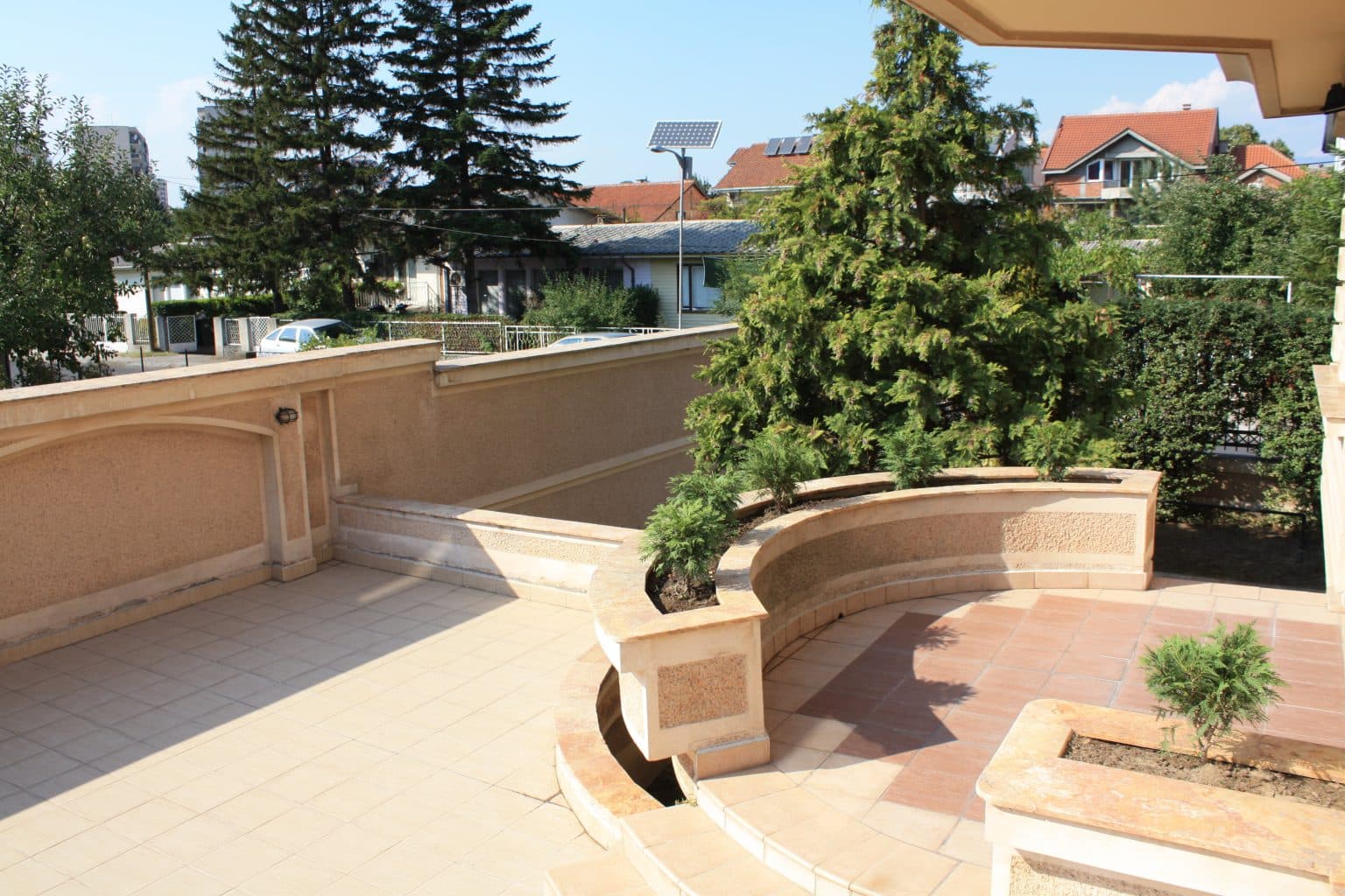 House on excellent location in Taftalidze - For Rent - Karposh - Image 9