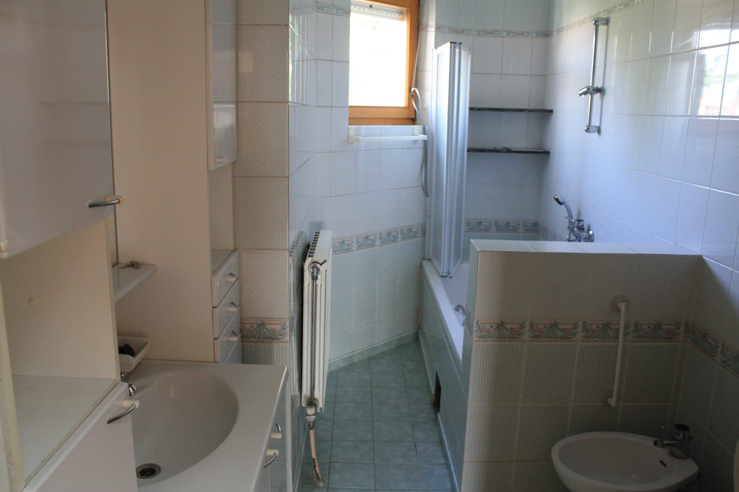 House on excellent location in Taftalidze - For Rent - Karposh - Image 22