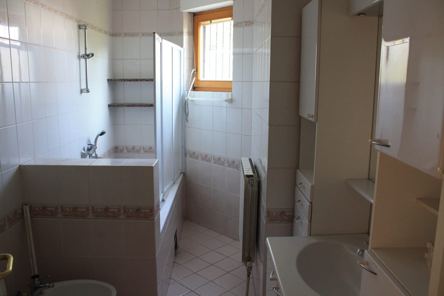 House on excellent location in Taftalidze - For Rent - Karposh - Image 23