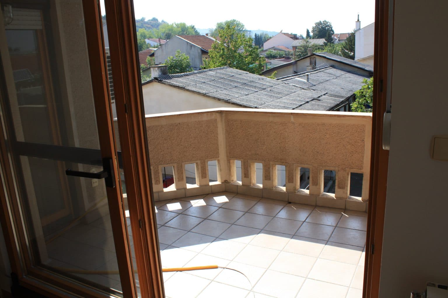 House on excellent location in Taftalidze - For Rent - Karposh - Image 27