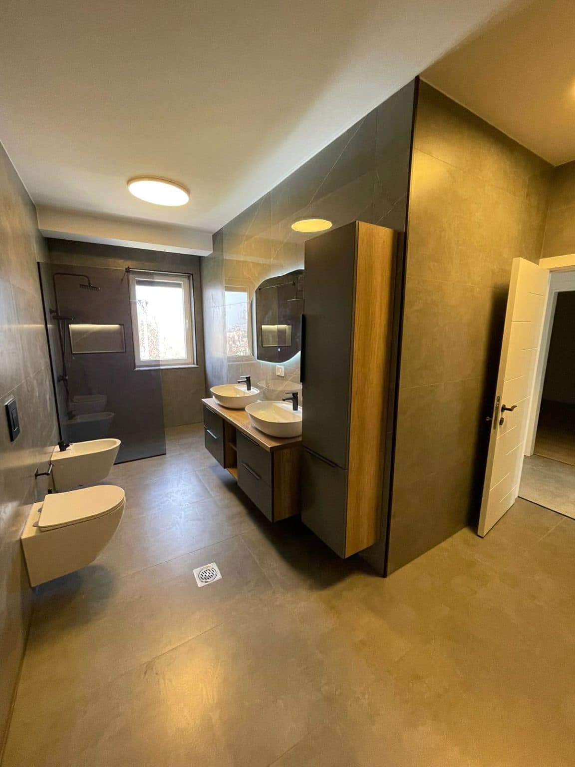 New modern house in Zhdanec - For Rent - Karposh - Image 5