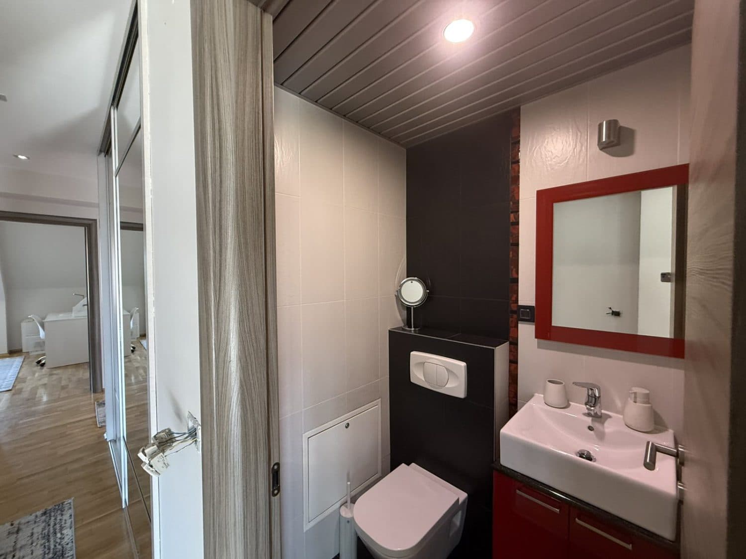 Модерен стан 140м2 во Црниче - За Изнајмување - Црниче - Слика 17