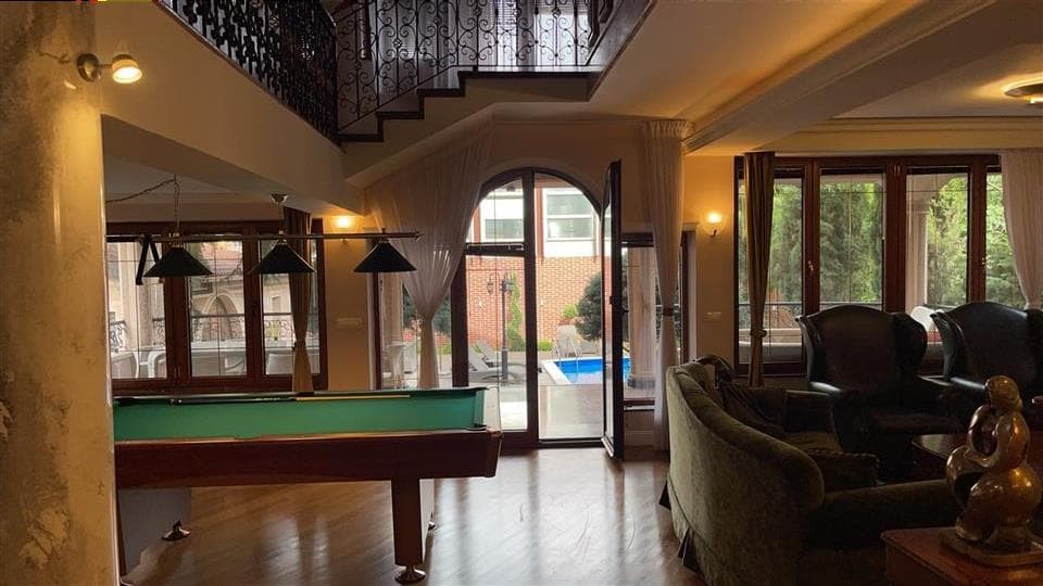 Spacious house 600m2 in Taftalidze - For Rent - Karposh - Image 6