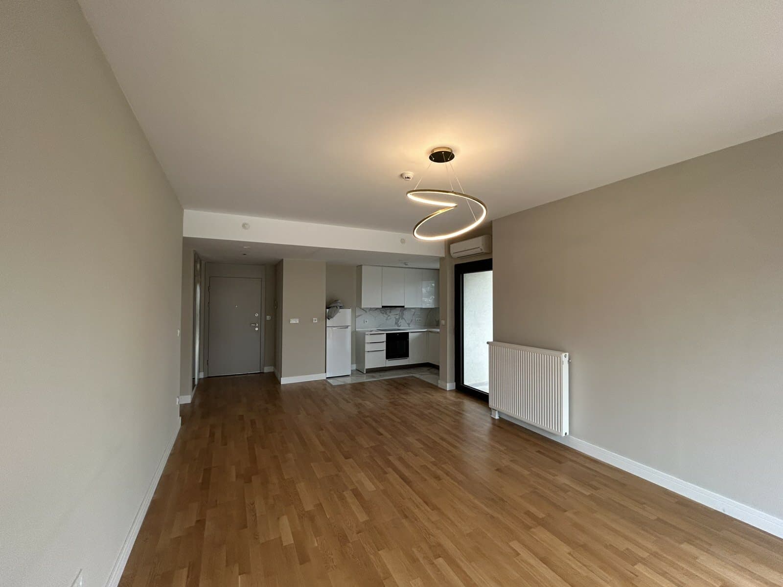 Деловен простор 82м2 во Центар - За Изнајмување - Центар - Слика 2