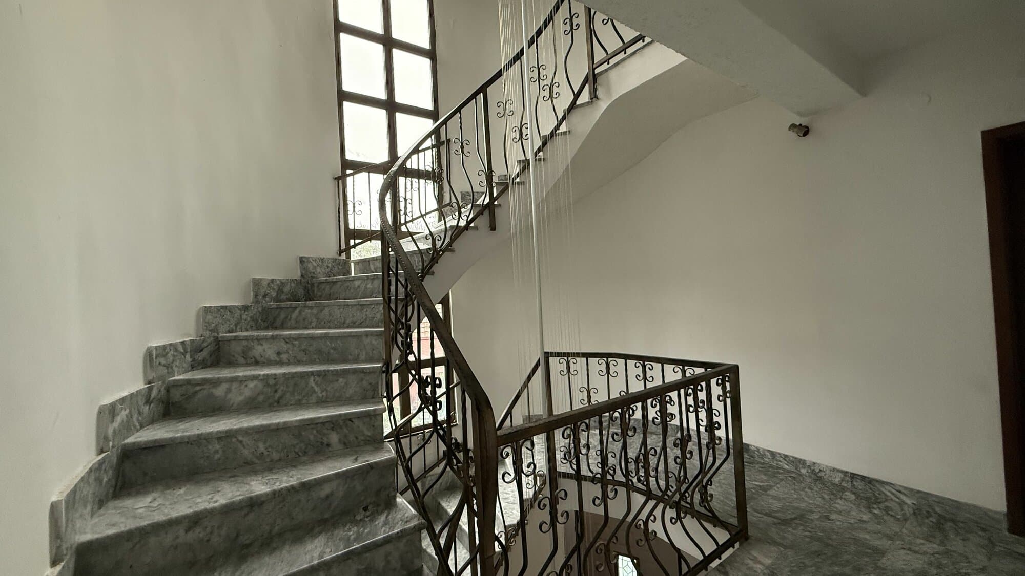 House 485m2 in Crnice - For Rent - Crniche - Image 30