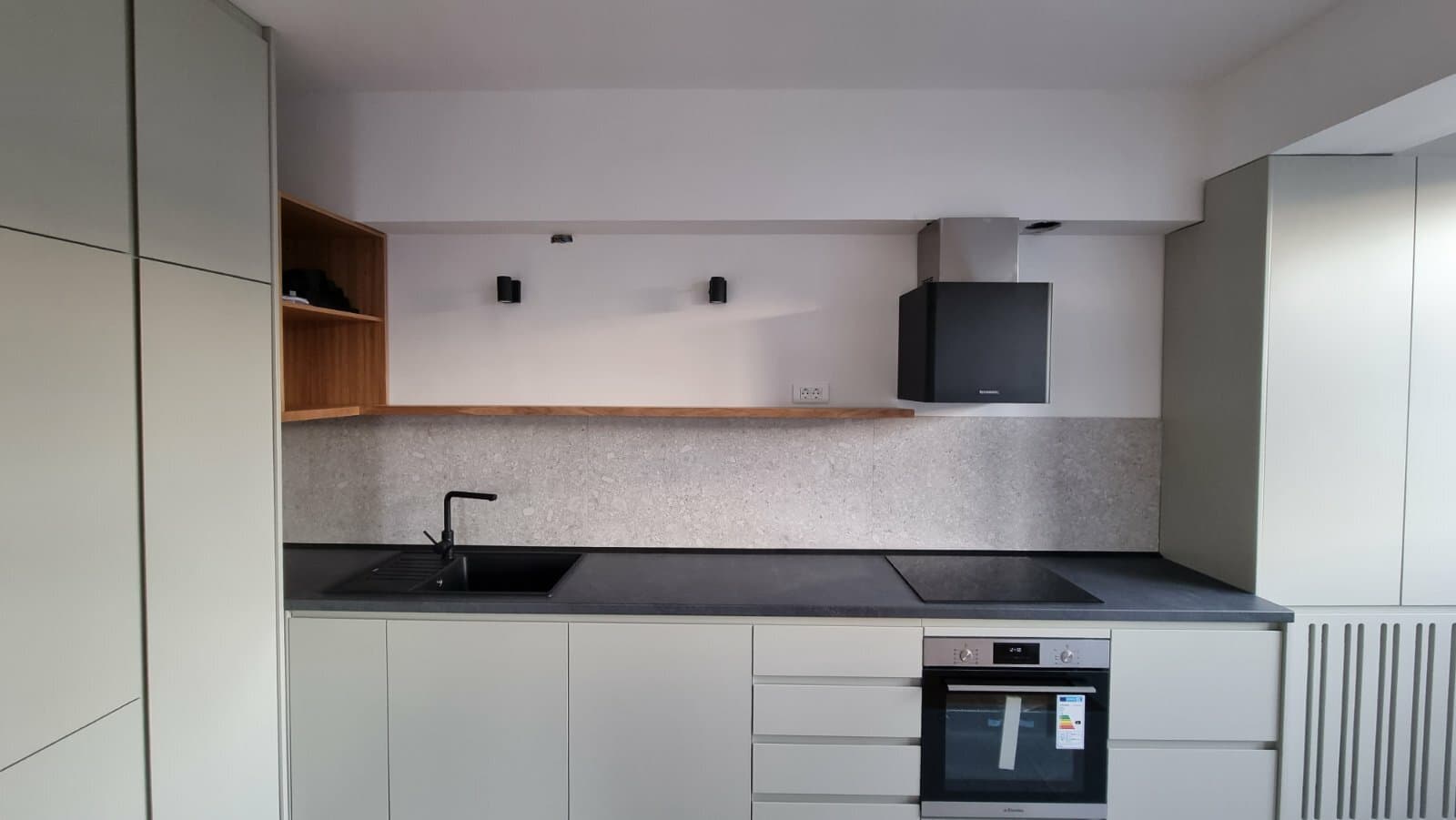 Apartment 89m2 in Aerodrom - For Sale - Aerodrom - Image 9