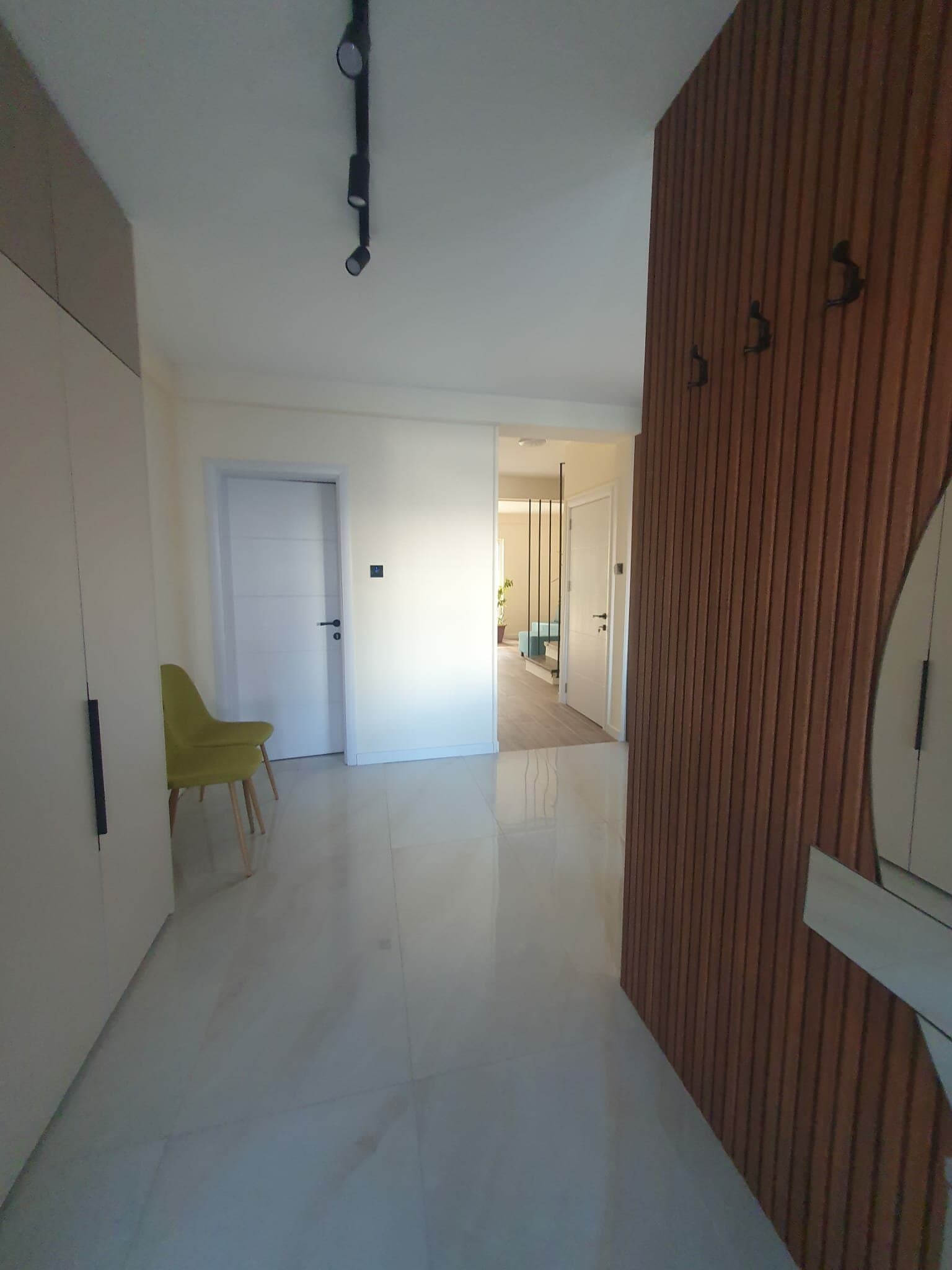 House 124m2 in Zhdanec - For Rent - Karposh - Image 7