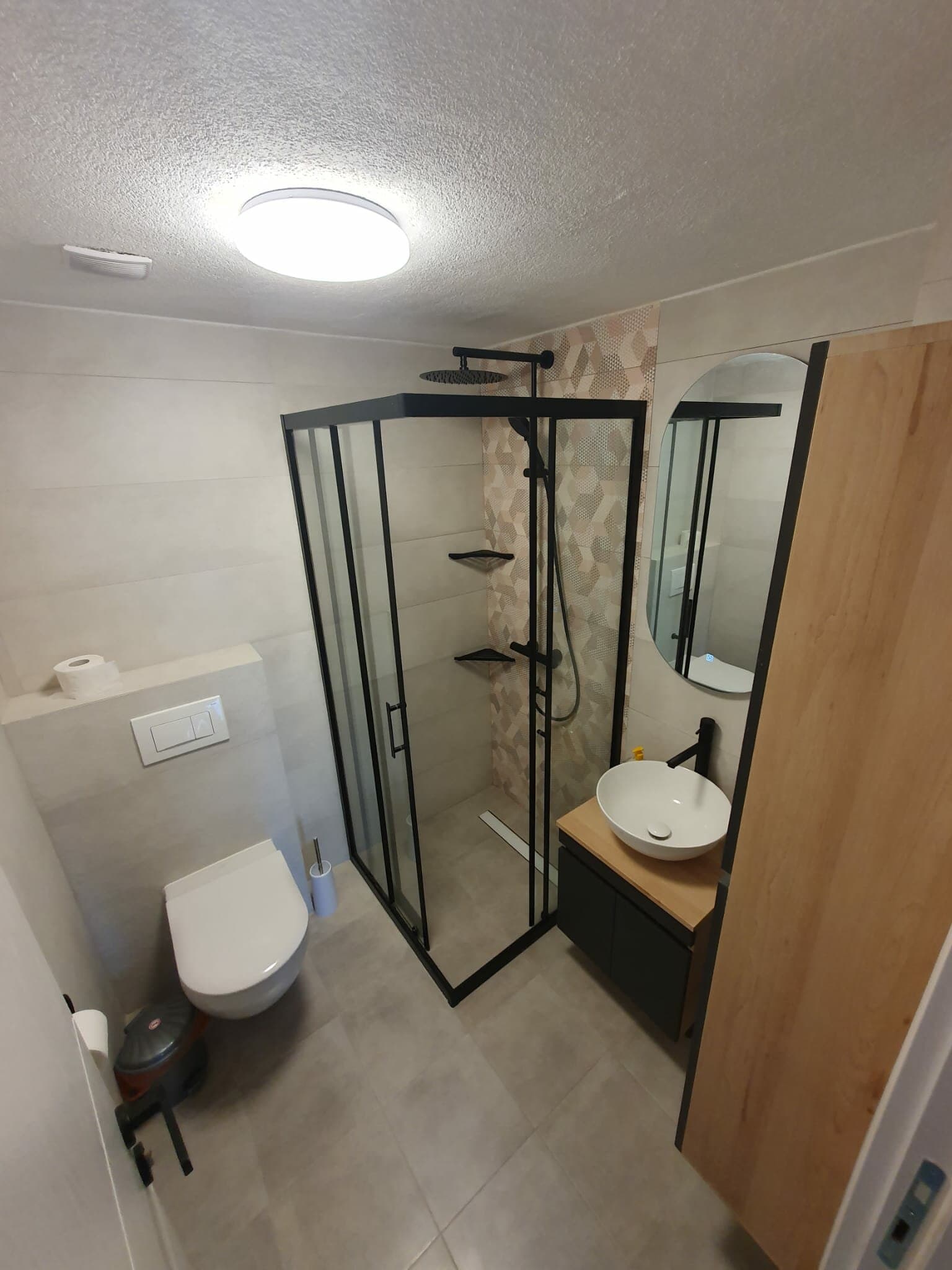 House 124m2 in Zhdanec - For Rent - Karposh - Image 15