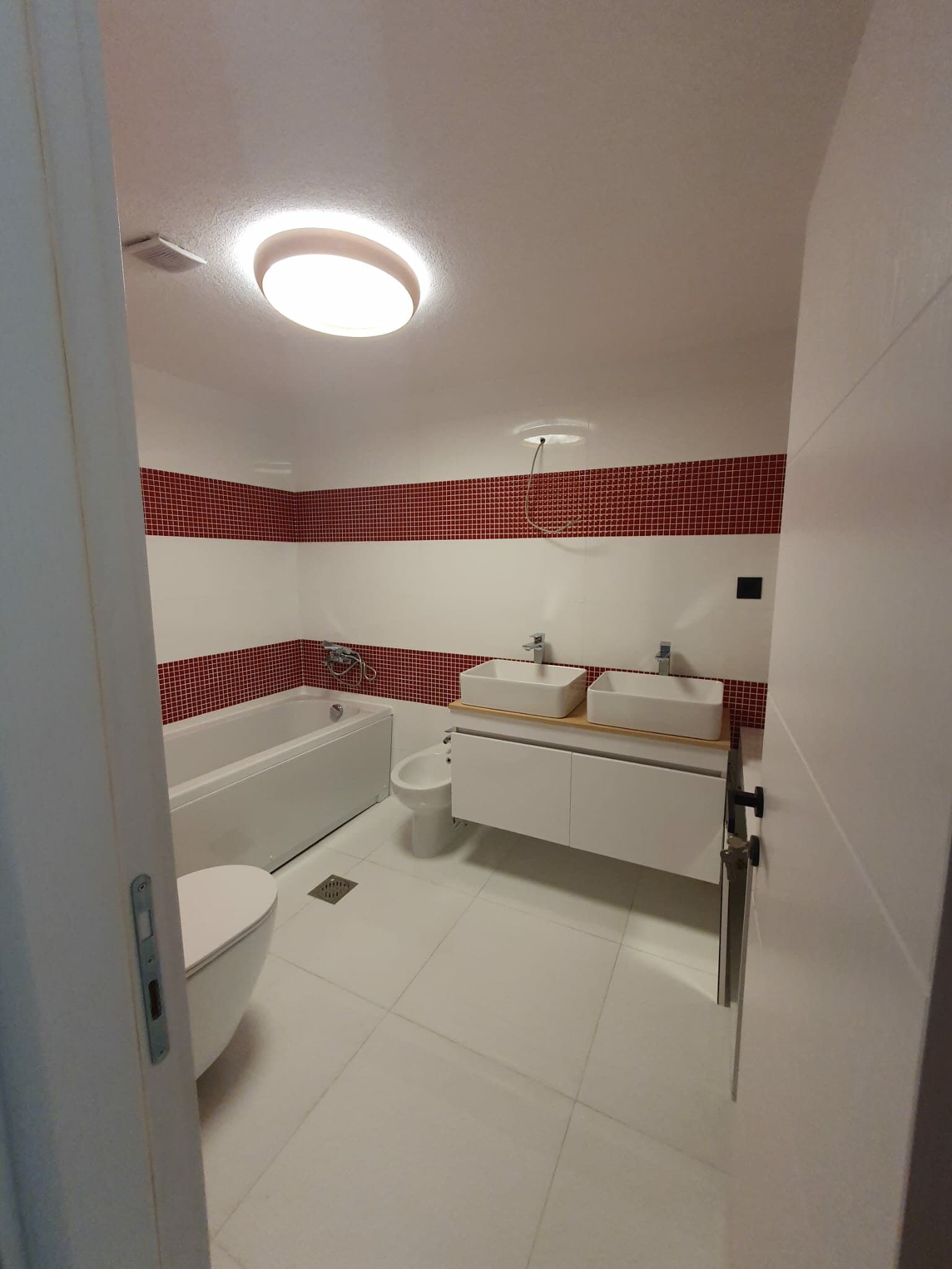 House 124m2 in Zhdanec - For Rent - Karposh - Image 16