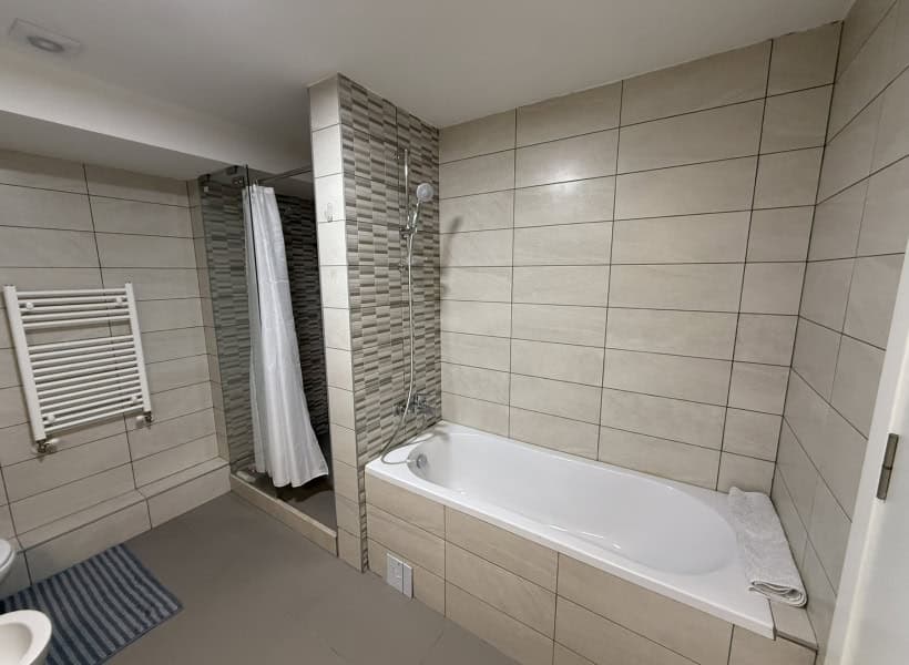 Модерен стан 140м2 на Водно - За Изнајмување - Скопје - Слика 10