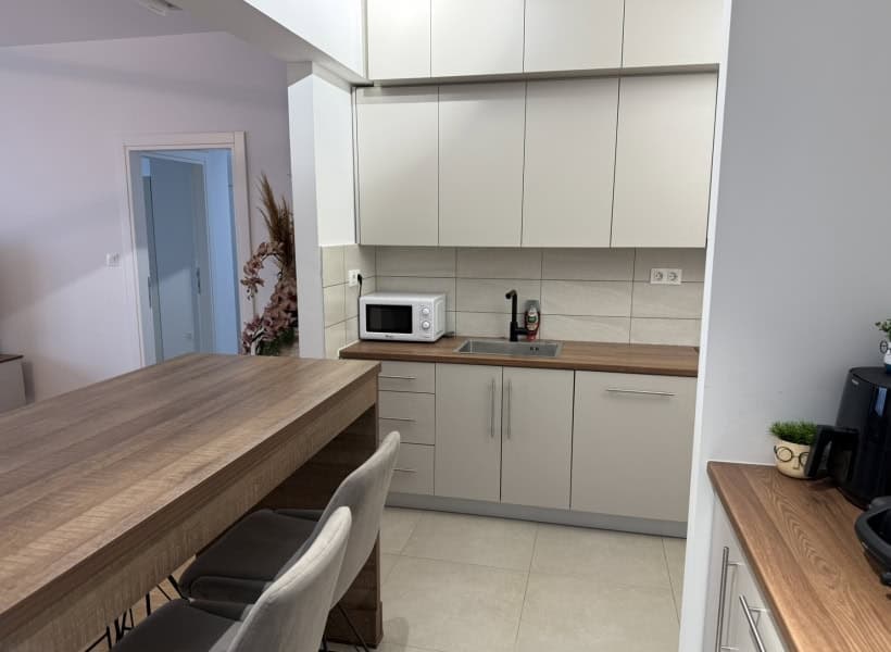 Модерен стан 140м2 на Водно - За Изнајмување - Скопје - Слика 5