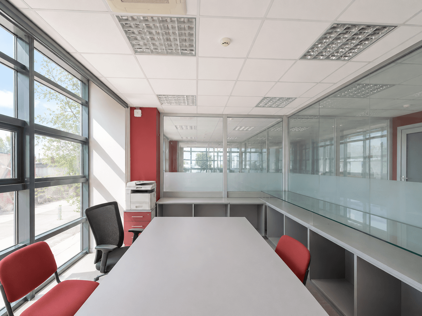 Warehouse and Office Facility for Rent in Vizbegovo - For Rent - Skopje - Image 7