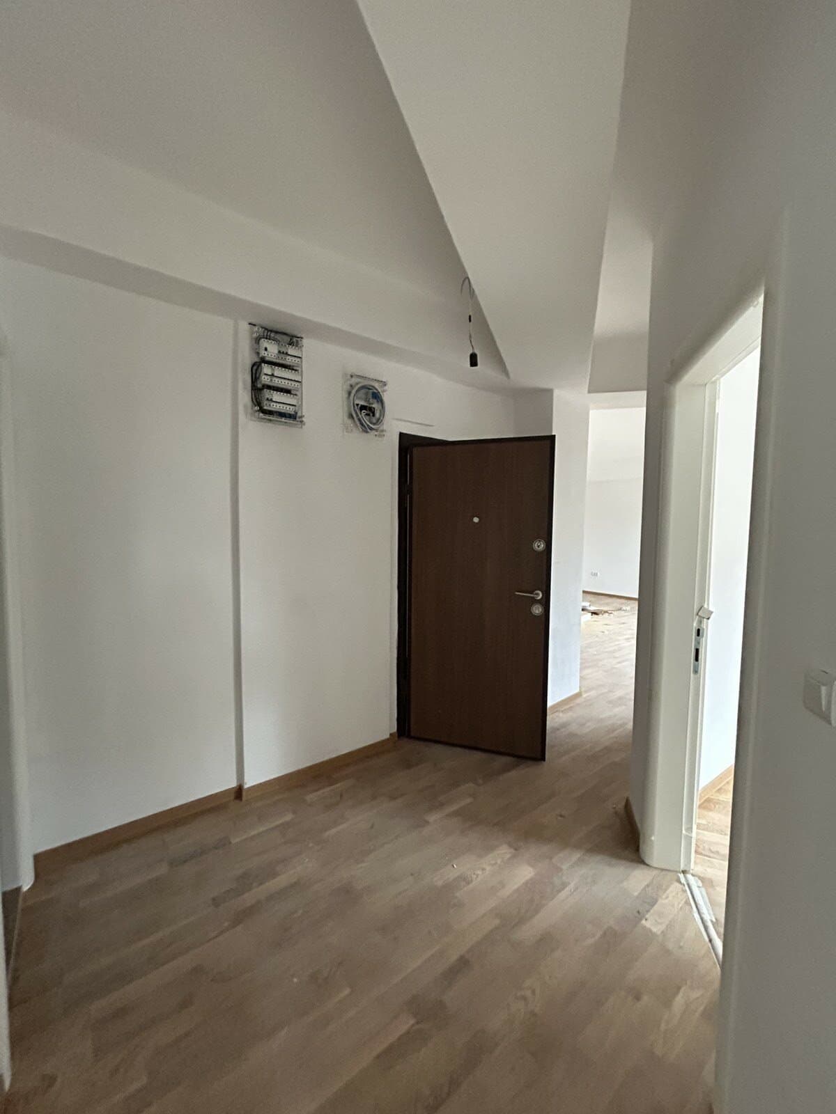 Деловен простор 80м2 во Центар - За Изнајмување - Центар - Слика 6