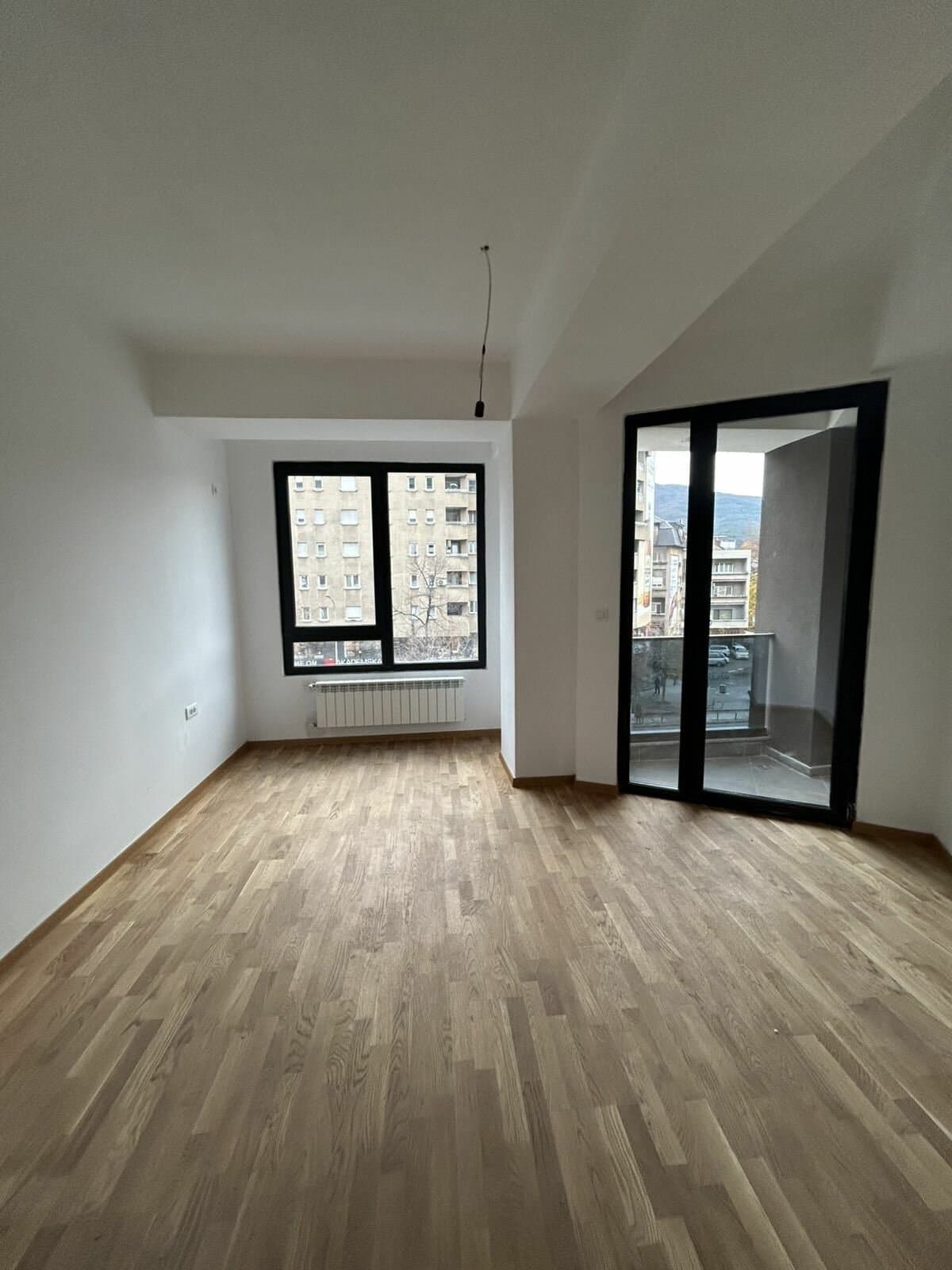 Деловен простор 80м2 во Центар - За Изнајмување - Центар - Слика 1