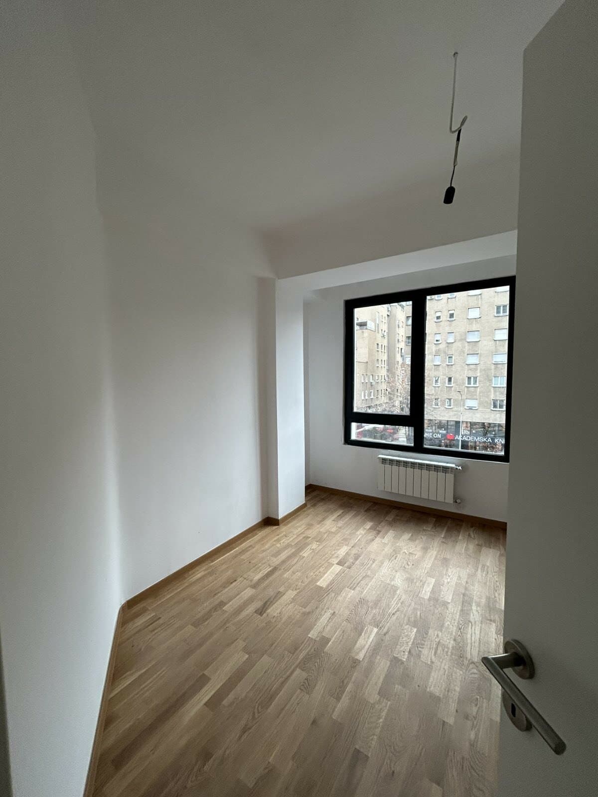 Деловен простор 80м2 во Центар - За Изнајмување - Центар - Слика 7