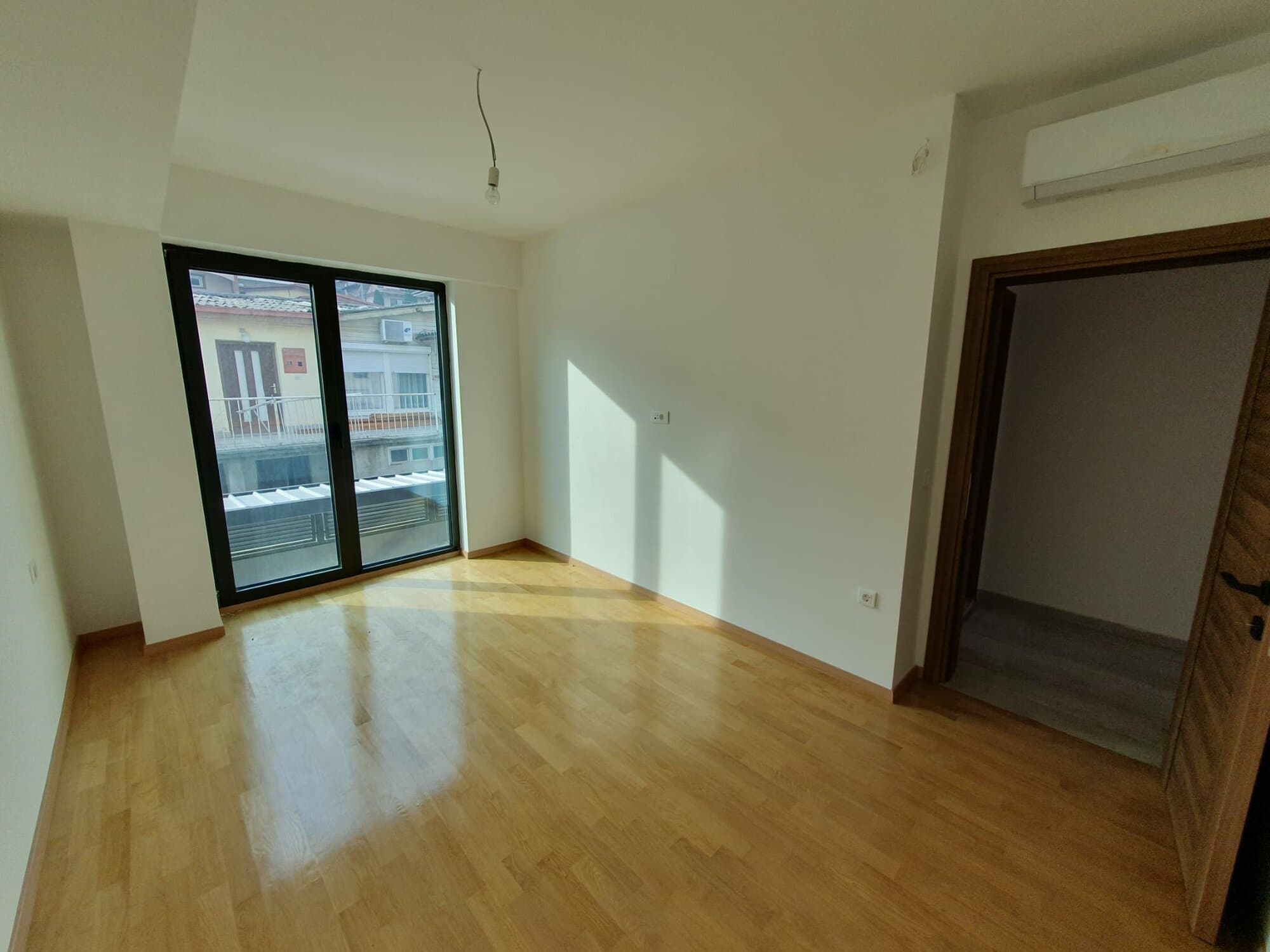 Просторен стан 65м² во Пржино - За Изнајмување - Пржино