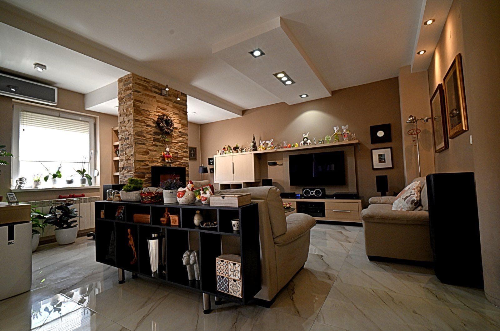 Куќа 350м2 на Водно - За Продажба - Центар - Слика 6