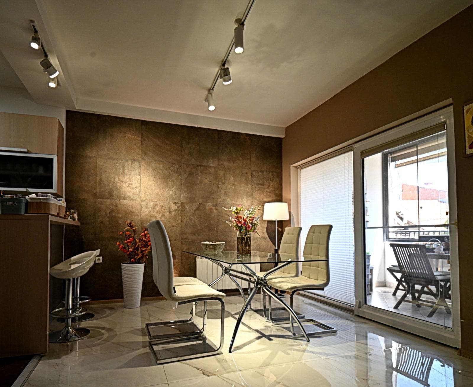 Куќа 350м2 на Водно - За Продажба - Центар - Слика 9