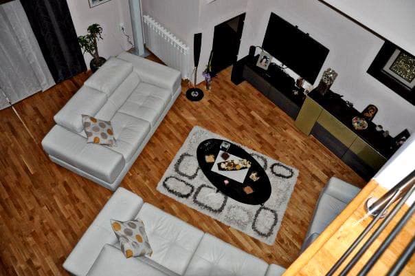 Куќа 350м2 на Водно - 2